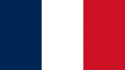 国足连败双负，2027亚洲杯征程阴霾笼罩